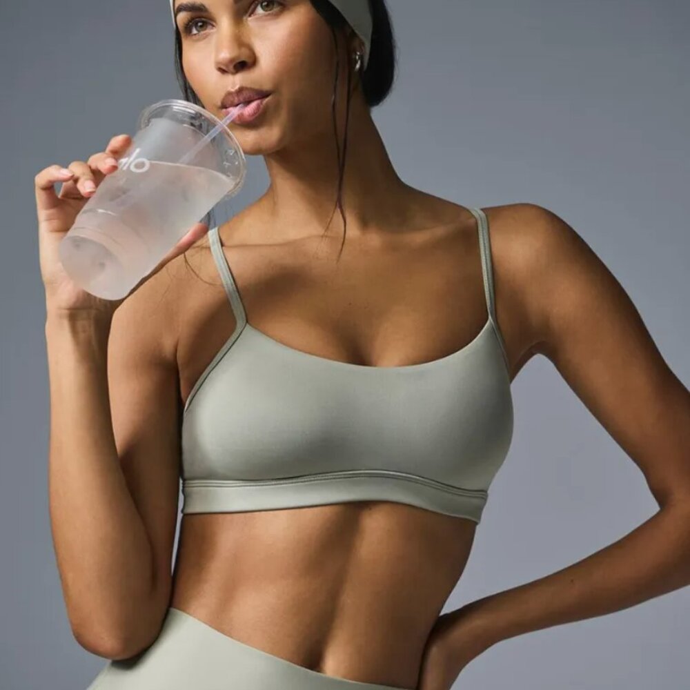 Alo Yoga Airlift Intrigue Bra *RARE LIMESTONE*
